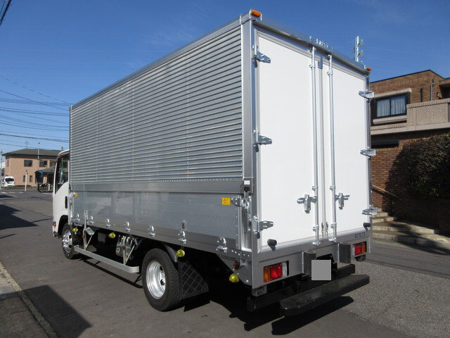 いすゞエルフアルミウイング小型（2t・3t）[写真02]