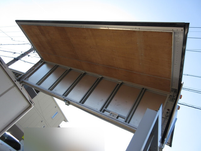 いすゞエルフアルミウイング小型（2t・3t）[写真21]