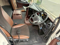 日野プロフィアトレーラーヘッド（トラクターヘッド）大型（10t）[写真22]