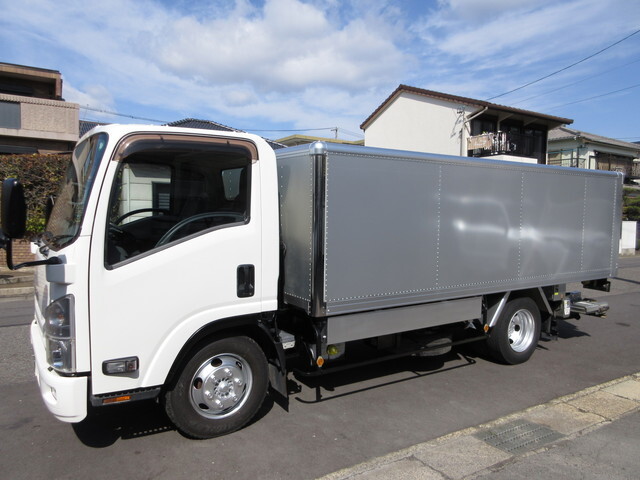 いすゞエルフパネルバン小型（2t・3t）[写真15]