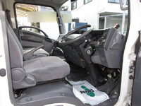 いすゞエルフパネルバン小型（2t・3t）[写真21]