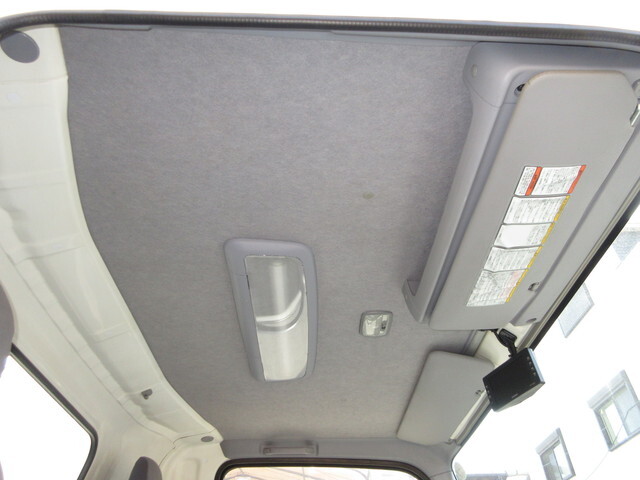 いすゞエルフパネルバン小型（2t・3t）[写真23]