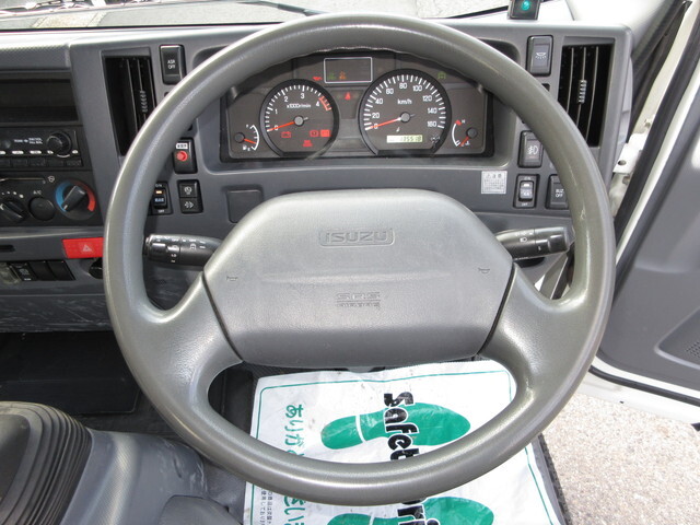 いすゞエルフパネルバン小型（2t・3t）[写真28]