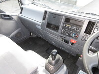 いすゞエルフパネルバン小型（2t・3t）[写真31]