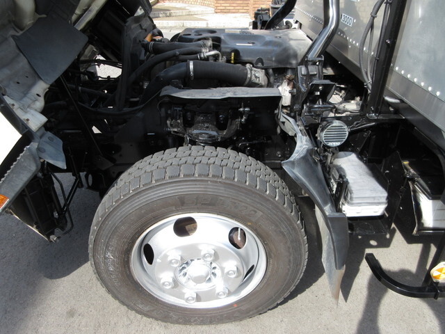 いすゞエルフパネルバン小型（2t・3t）[写真32]