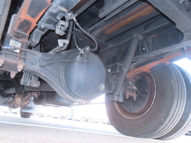 いすゞエルフセーフティローダー小型（2t・3t）[写真10]