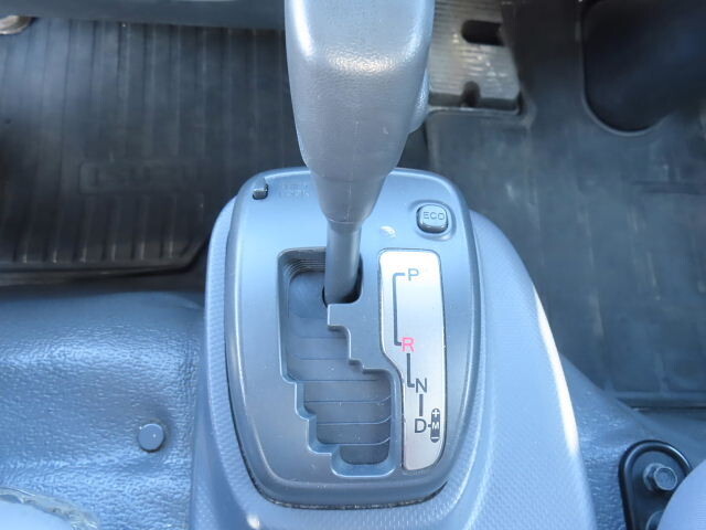 いすゞエルフセーフティローダー小型（2t・3t）[写真25]