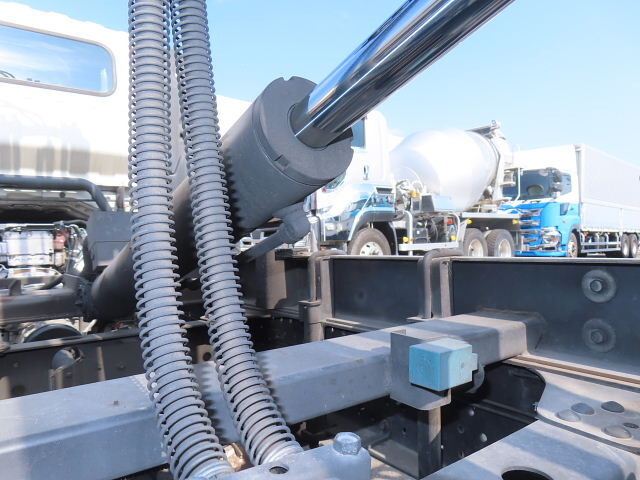 いすゞエルフセーフティローダー小型（2t・3t）[写真34]