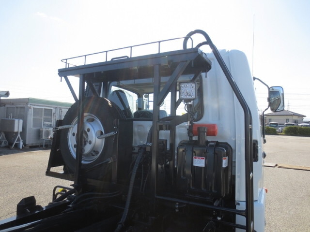 三菱ふそうファイターコンテナ専用車中型（4t）[写真14]