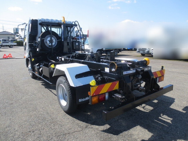 三菱ふそうファイターコンテナ専用車中型（4t）[写真04]