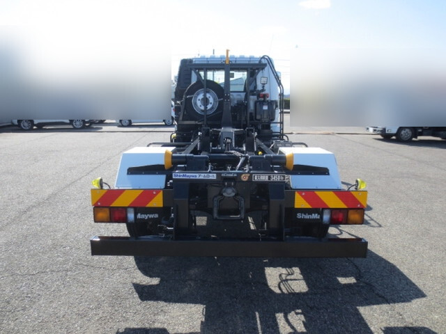 三菱ふそうファイターコンテナ専用車中型（4t）[写真06]