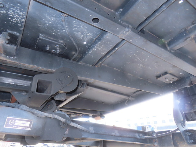 いすゞエルフセーフティローダー小型（2t・3t）[写真10]