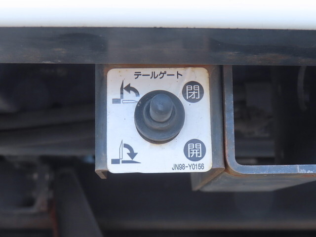 いすゞエルフセーフティローダー小型（2t・3t）[写真35]