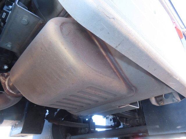 いすゞギガアルミウイング大型（10t）[写真14]