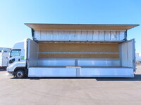 いすゞギガアルミウイング大型（10t）[写真30]