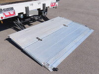 いすゞギガアルミウイング大型（10t）[写真35]