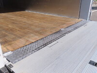 いすゞギガアルミウイング大型（10t）[写真37]