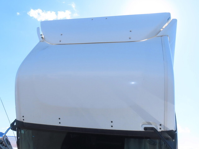 いすゞギガアルミウイング大型（10t）[写真37]