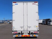 いすゞギガアルミウイング大型（10t）[写真07]