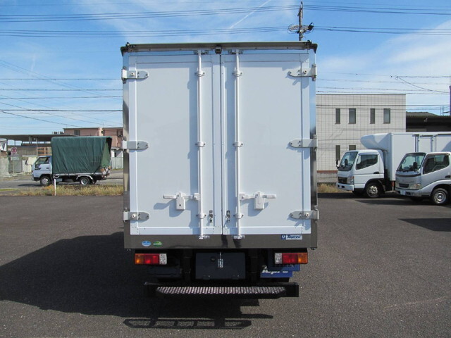 日野デュトロ冷凍車（冷蔵車）小型（2t・3t）[写真08]