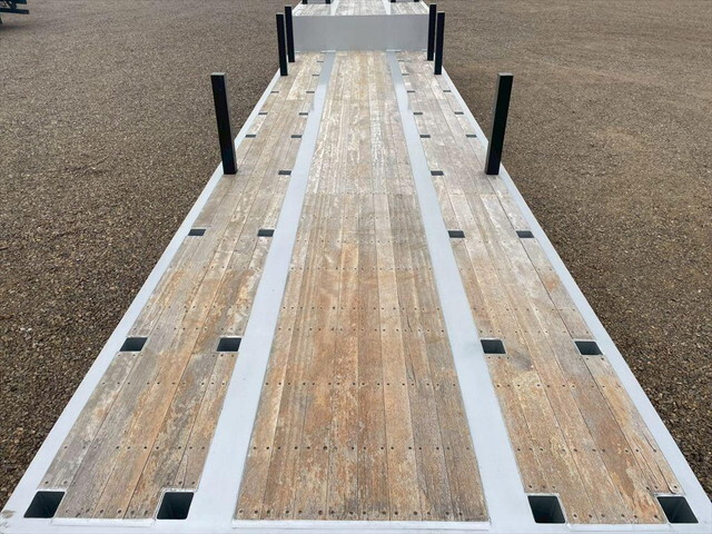 その他のメーカーその他の車種平床式トレーラー大型（10t）[写真11]