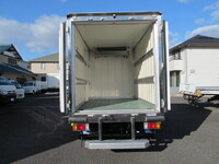 いすゞエルフ冷凍車（冷蔵車）小型（2t・3t）[写真10]