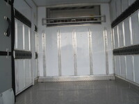 いすゞエルフ冷凍車（冷蔵車）小型（2t・3t）[写真11]