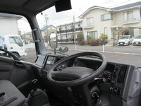 いすゞエルフ冷凍車（冷蔵車）小型（2t・3t）[写真16]