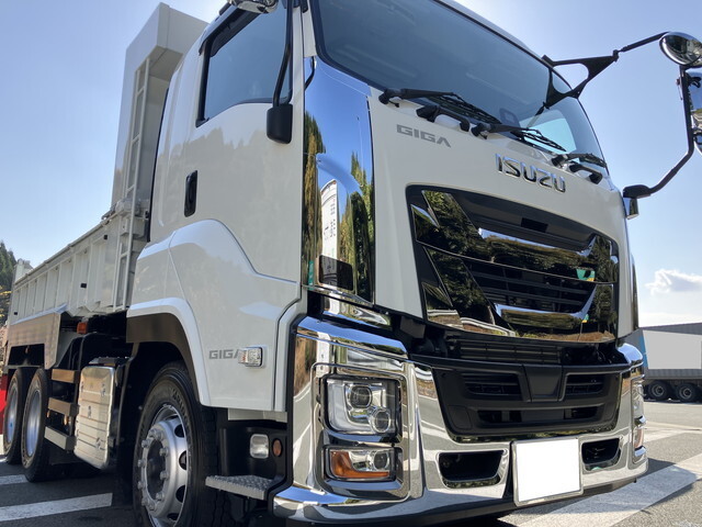 いすゞギガダンプ大型（10t）[写真04]