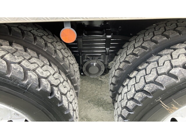 三菱ふそうスーパーグレートダンプ大型（10t）[写真10]