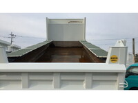 三菱ふそうスーパーグレートダンプ大型（10t）[写真13]