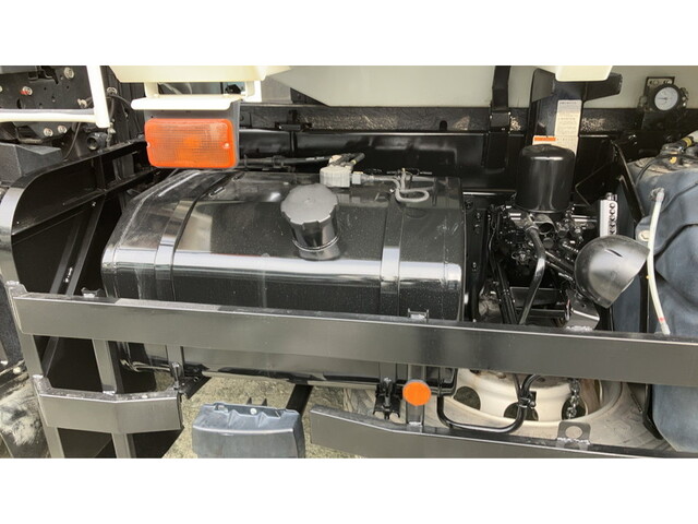 三菱ふそうスーパーグレートダンプ大型（10t）[写真09]