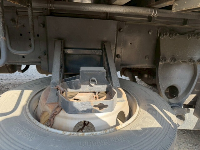 日野プロフィア冷蔵冷凍ウイング大型（10t）[写真20]