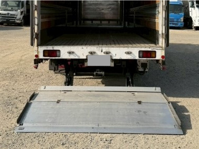 日野プロフィア冷蔵冷凍ウイング大型（10t）[写真29]