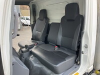 いすゞエルフアルミバン小型（2t・3t）[写真26]