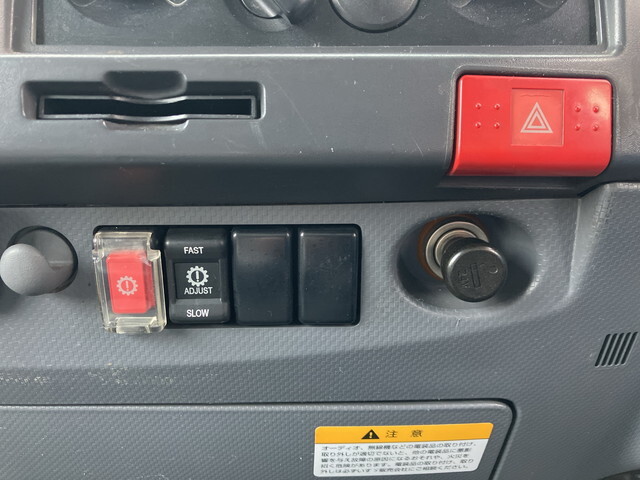 いすゞエルフアルミバン小型（2t・3t）[写真36]