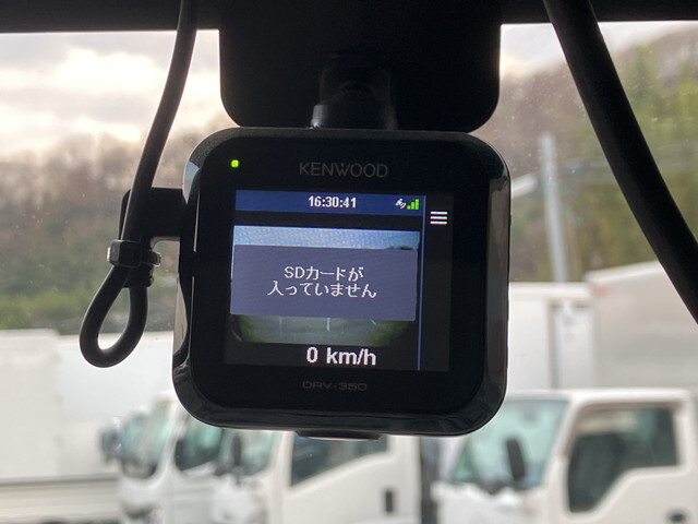 いすゞエルフアルミバン小型（2t・3t）[写真39]