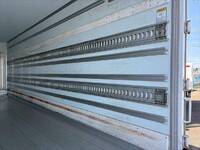 日野レンジャー冷凍車（冷蔵車）中型（4t）[写真11]