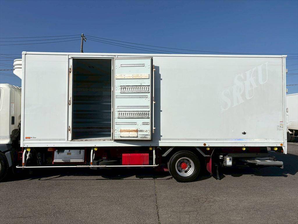 日野レンジャー冷凍車（冷蔵車）中型（4t）[写真14]