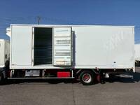 日野レンジャー冷凍車（冷蔵車）中型（4t）[写真15]