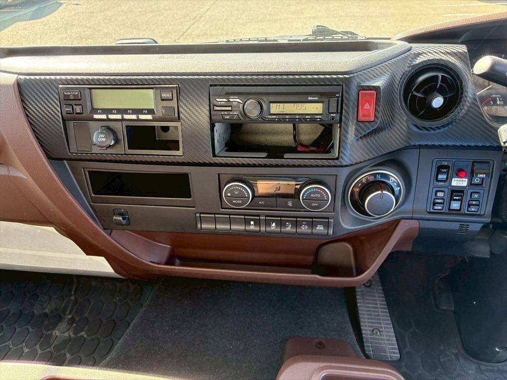 日野レンジャー冷凍車（冷蔵車）中型（4t）[写真22]