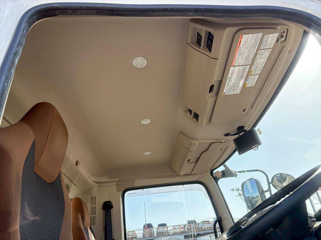 日野レンジャー冷凍車（冷蔵車）中型（4t）[写真24]