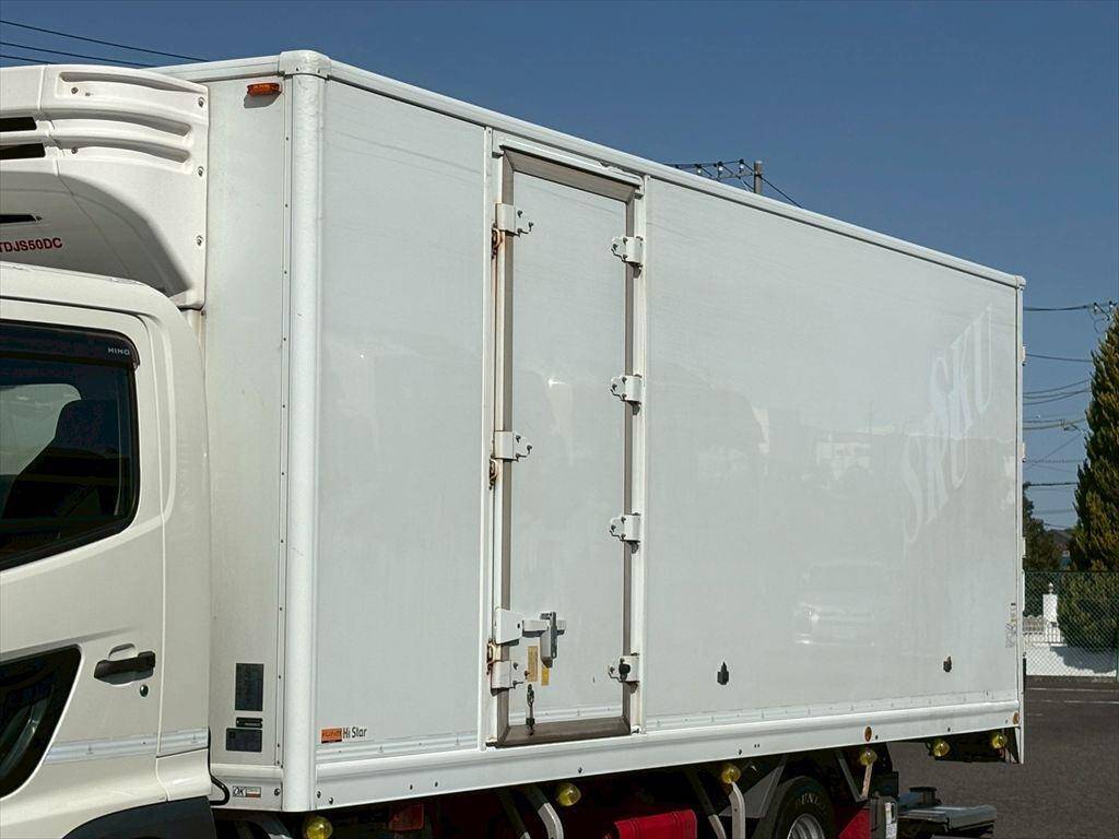 日野レンジャー冷凍車（冷蔵車）中型（4t）[写真06]