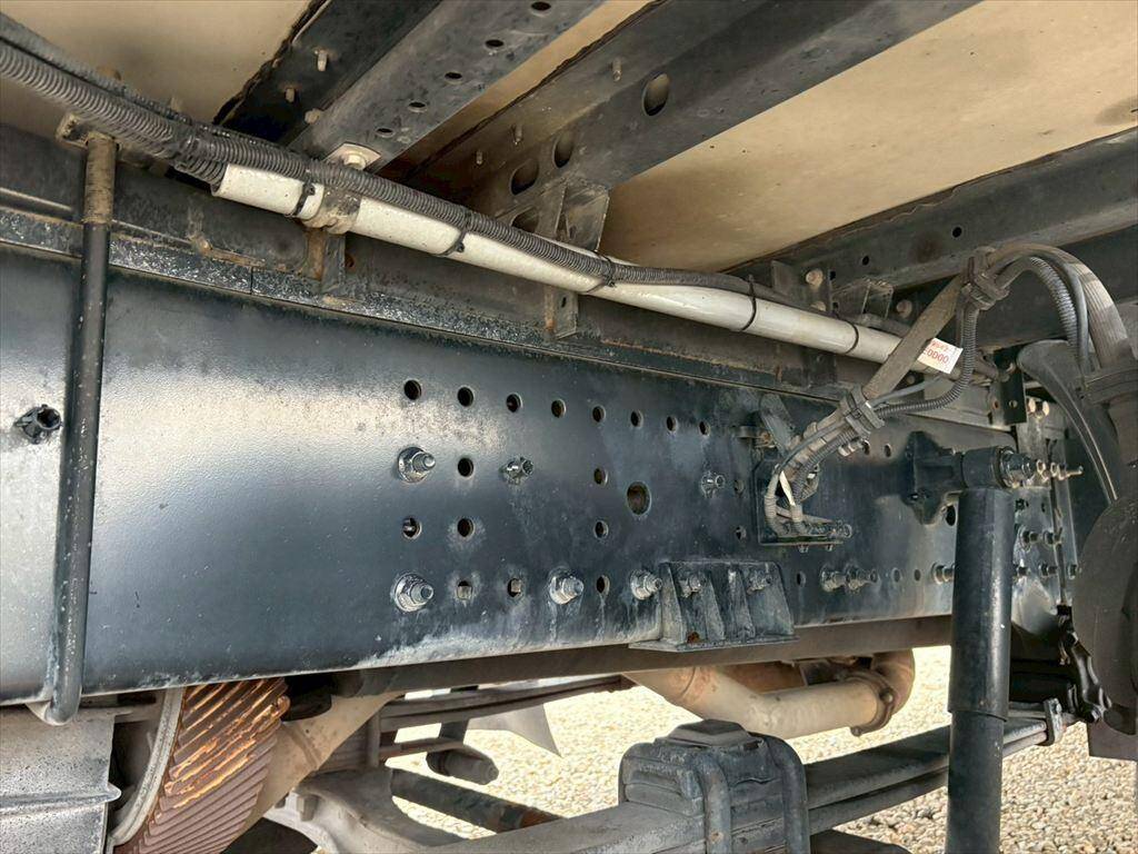 日野プロフィアアルミウイング大型（10t）[写真14]