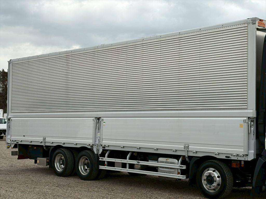 日野プロフィアアルミウイング大型（10t）[写真05]