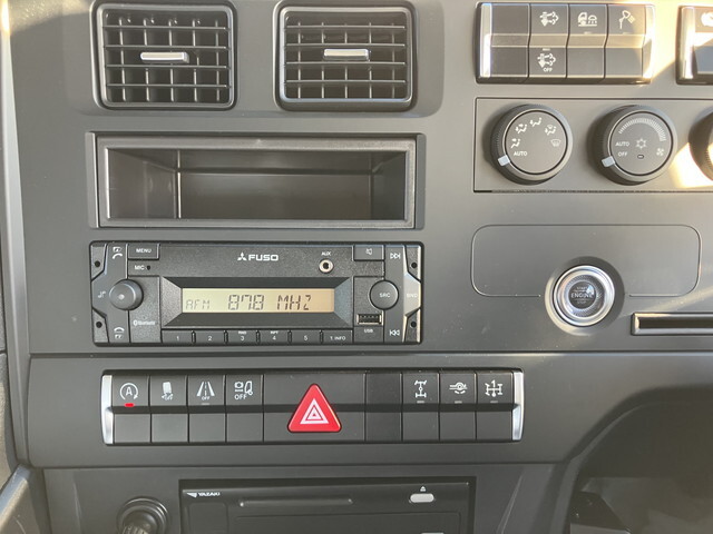 三菱ふそうスーパーグレートダンプ大型（10t）[写真11]