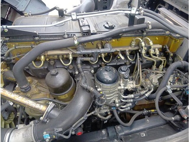 三菱ふそうスーパーグレートアルミウイング大型（10t）[写真18]