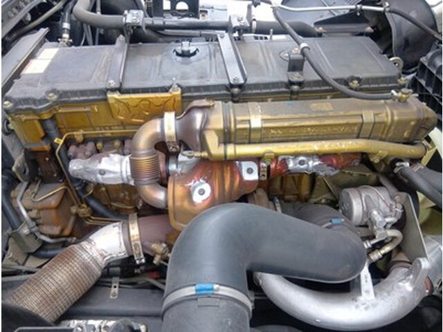 三菱ふそうスーパーグレートアルミウイング大型（10t）[写真19]