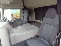 三菱ふそうスーパーグレートアルミウイング大型（10t）[写真24]