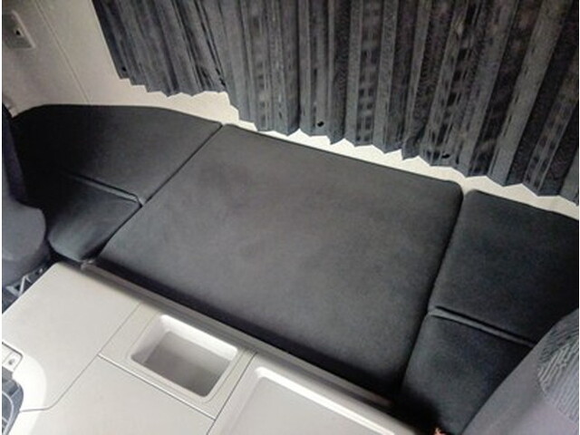 三菱ふそうスーパーグレートアルミウイング大型（10t）[写真25]